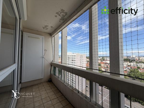 Appartement
         4 pièces
        - 76 m² Exclusivité 235 000 € *
