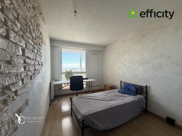 Appartement
         4 pièces
        - 76 m² Exclusivité 235 000 € *