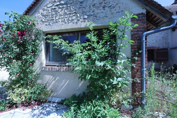 AUBIGNY SUR NERE, Maison de ville avec jardin de 5 chambres en bon état