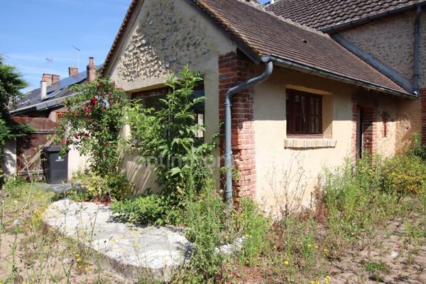 AUBIGNY SUR NERE, Maison de ville avec jardin de 5 chambres en bon état