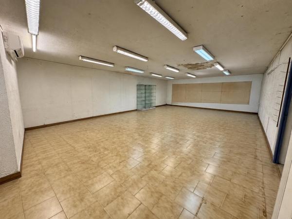 Local commercial de 170m² sur axe passant