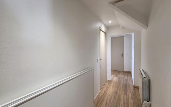 Maison à vendre    5 pièces •  La Ville-du-Bois