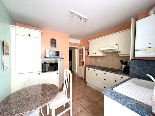 Appartement
         3 pièces
        - 80 m² Exclusivité 549 000 € *