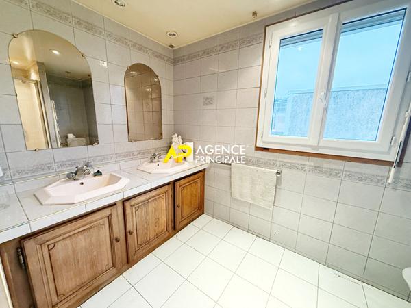 Maison ARGENTEUIL COTEAUX 6 pièce(s) 4 chambres 115 m2 €349 000 ** - Référence 4505