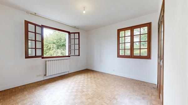 Maison
         5 pièces
        - 131 m² Exclusivité 199 500 € *