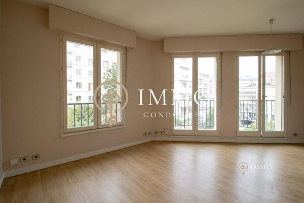 Studio avec balcon residence Alixia