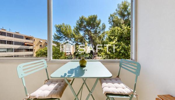 EXCLUSIVITE Hyères – T5 93 m² entièrement rénové, vue parc