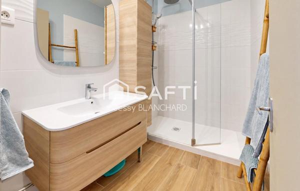 EXCLUSIVITE Hyères – T5 93 m² entièrement rénové, vue parc