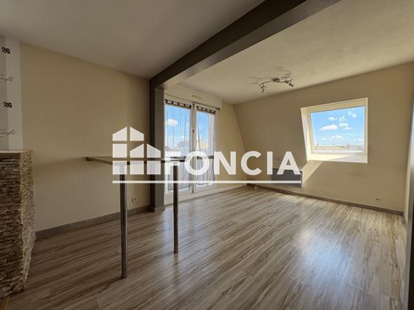 Location Appartement 2 pièces 41.04 m² - 31 RUE DE LA GANTERIE Poitiers 86000