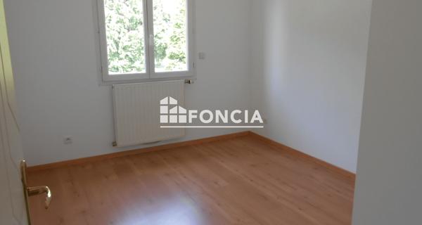 Location Appartement 5 pièces 109.78 m² - Saint-jean-bonnefonds 42650