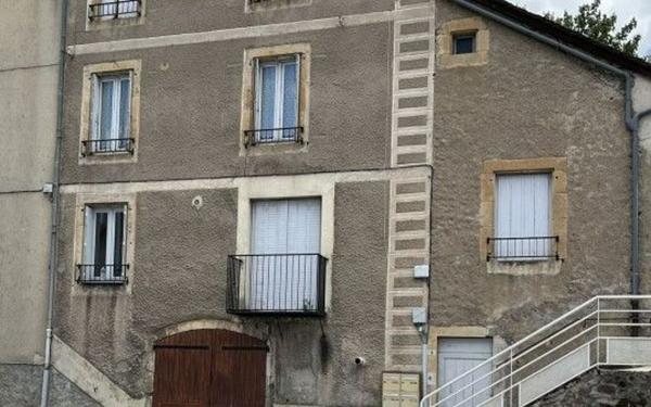Appartement à louer    2 pièces • 62 m2 Mende