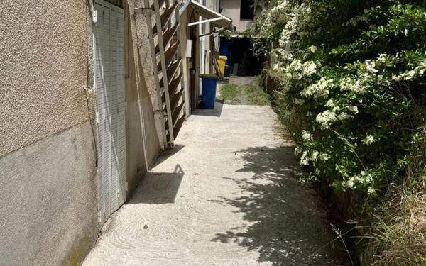 Appartement à louer    2 pièces • 62 m2 Mende