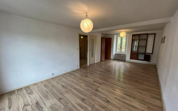 Appartement à louer    2 pièces • 62 m2 Mende