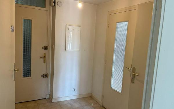 Appartement à louer    2 pièces • 62 m2 Mende