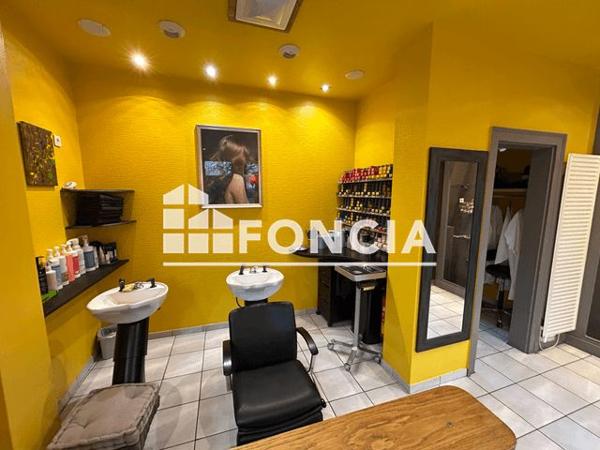 Location Local commercial 2 pièces 38 m² - 7 RUE DU MARECHAL LECLERC Chartres 28000