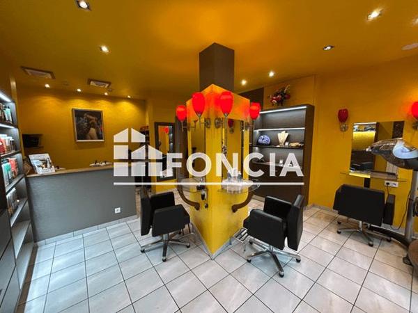 Location Local commercial 2 pièces 38 m² - 7 RUE DU MARECHAL LECLERC Chartres 28000