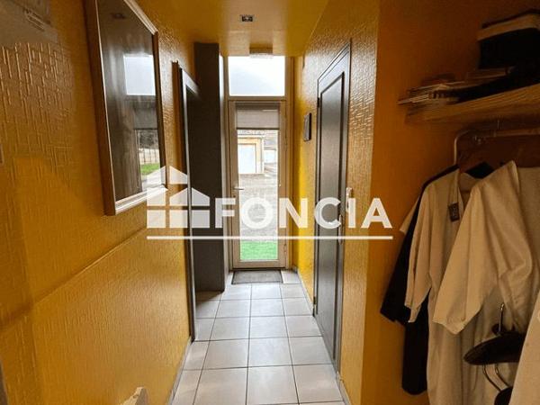 Location Local commercial 2 pièces 38 m² - 7 RUE DU MARECHAL LECLERC Chartres 28000