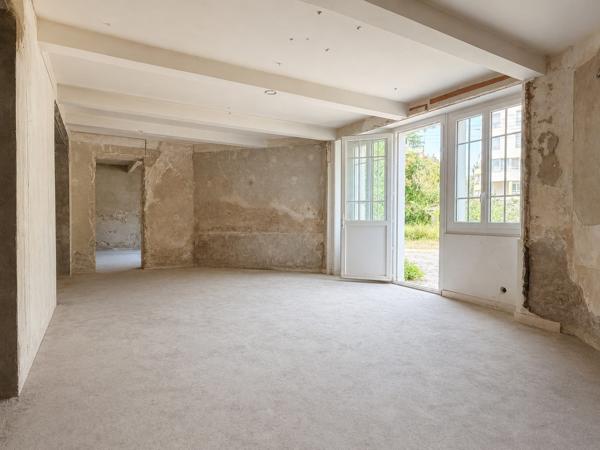 plateau de 110m2 avec jardin Canclaux