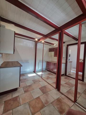 Saint-Pierre-la-mer (11560) Maison 4 pièces de 143 m2 11560 Saint pierre la mer