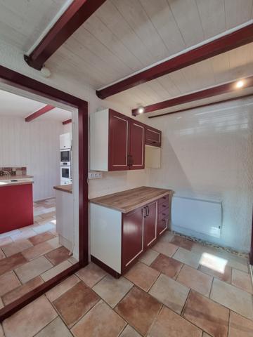 Saint-Pierre-la-mer (11560) Maison 4 pièces de 143 m2 11560 Saint pierre la mer