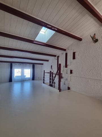 Saint-Pierre-la-mer (11560) Maison 4 pièces de 143 m2 11560 Saint pierre la mer