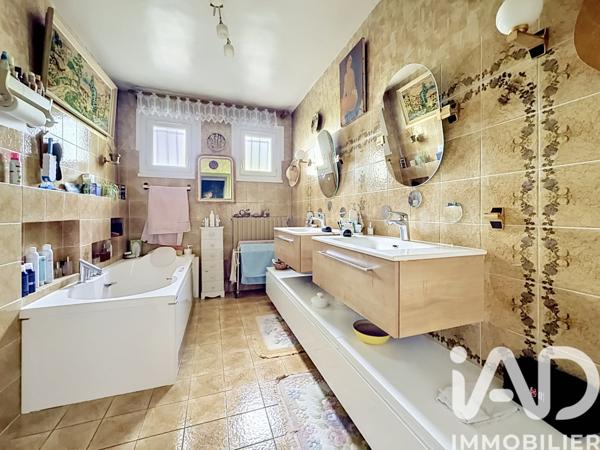 Maison à vendre 7 pièces 163 m² Le Coudray
