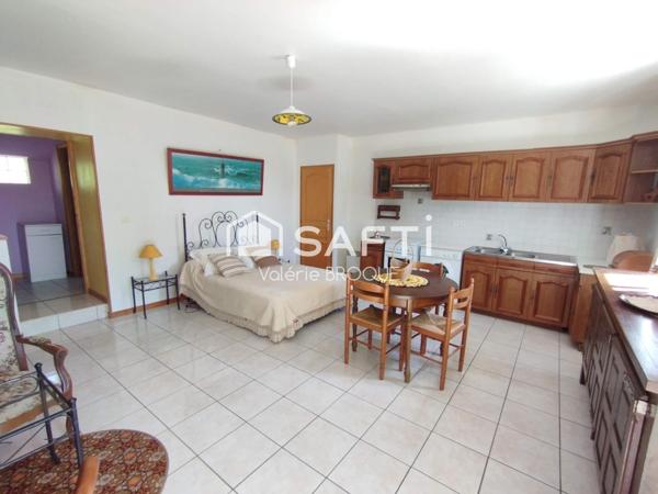 Maisonnette atypique avec jardin