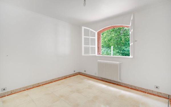 Maison à vendre    6 pièces • 210 m2 Saint-Orens-de-Gameville