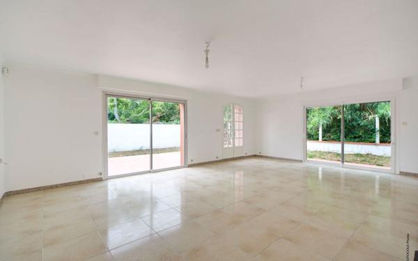 Maison à vendre    6 pièces • 210 m2 Saint-Orens-de-Gameville