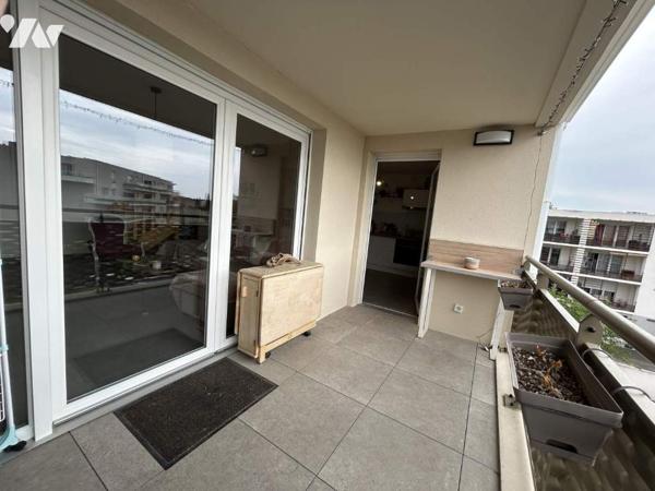 Duplex  3 Chambres Terrasse 3 Stationnements
