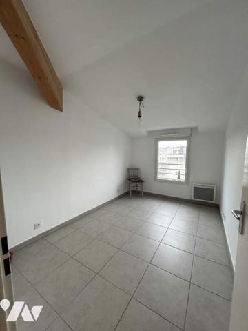 Duplex  3 Chambres Terrasse 3 Stationnements