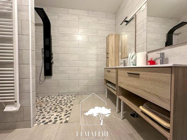 Maison de 2022, plain-pied 2 chambres à 950m du port.