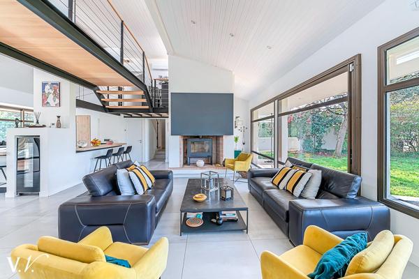 LASTRENE - BELLE MAISON D'ARCHITECTE
