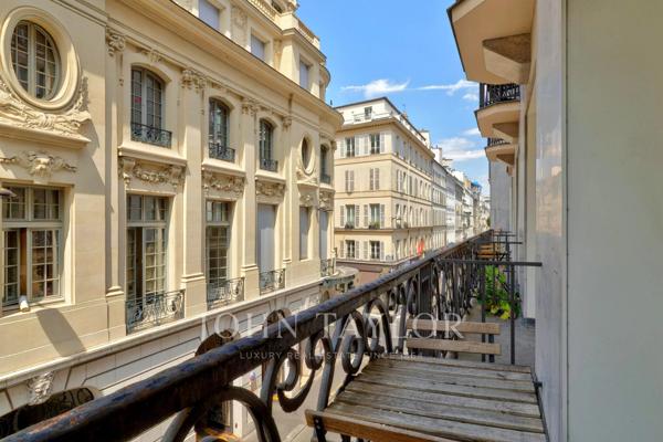 Charmant appartement deux-pièces - Église de la Madeleine