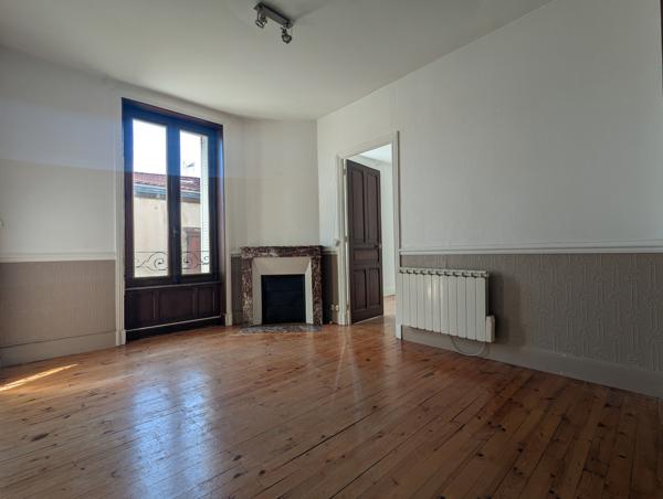T2 de 40 m2 - quartier Saint-Alyre - Clermont-Province T2 de 40 m2 – quartier Saint-Alyre