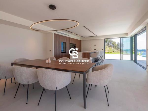 Vente villa 5 pièces 83310 - Grimaud