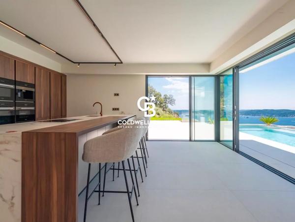 Vente villa 5 pièces 83310 - Grimaud