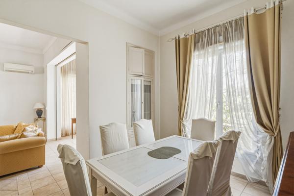 Saint-Raphaël, Triangle d’Or — Maison de caractère de 120 m², terrasses vue mer