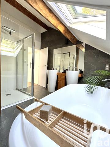 Maison à vendre 6 pièces 225 m² Fargues-Saint-Hilaire