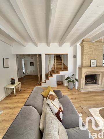 Maison à vendre 6 pièces 225 m² Fargues-Saint-Hilaire