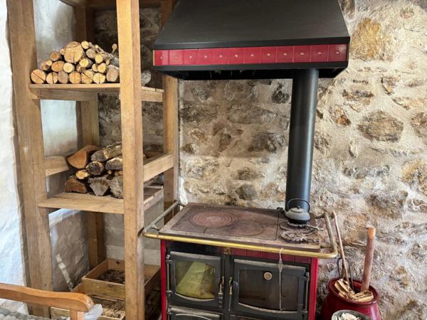 Ancienne grange, 2/3 chambres, Jardin 7591 m2