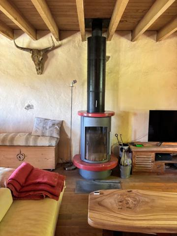 Ancienne grange, 2/3 chambres, Jardin 7591 m2