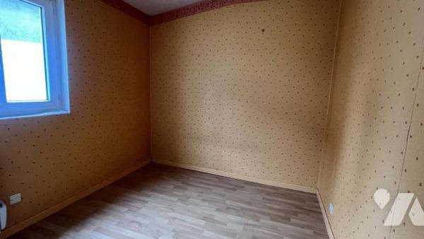 NANTES ZOLA - Local professionnel et appartement T3 avec accès indépendant 