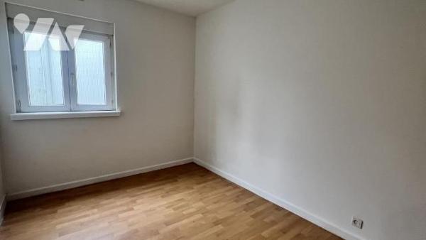 NANTES ZOLA - Local professionnel et appartement T3 avec accès indépendant 