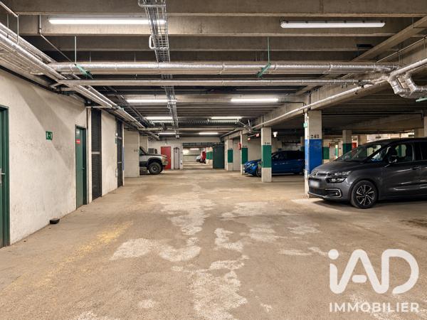 Parking à vendre 15 m² Paris 19
