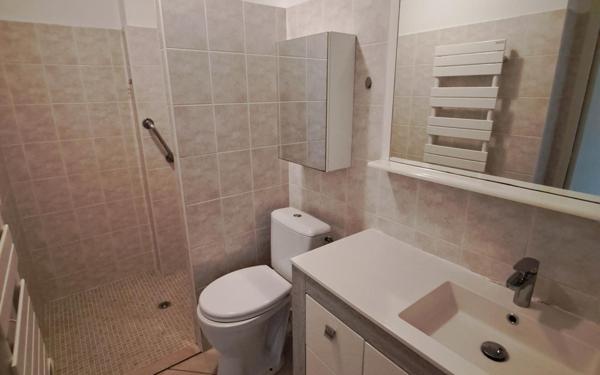 Appartement à vendre    3 pièces • 58,45 m2 Six-Fours-les-Plages