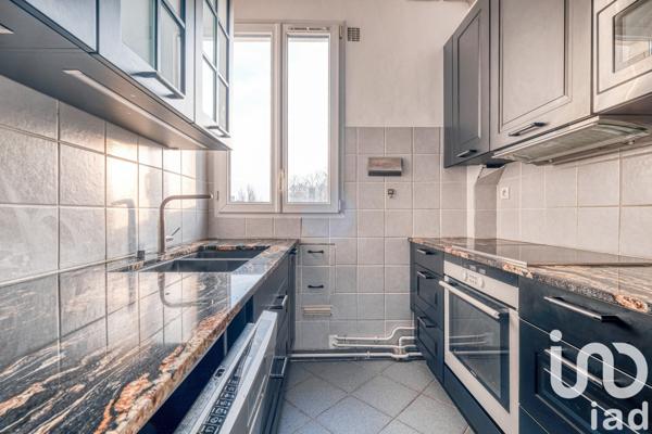 Appartement 3 pièces de 79 m² à Saint-Maur-des-Fossés (94210)