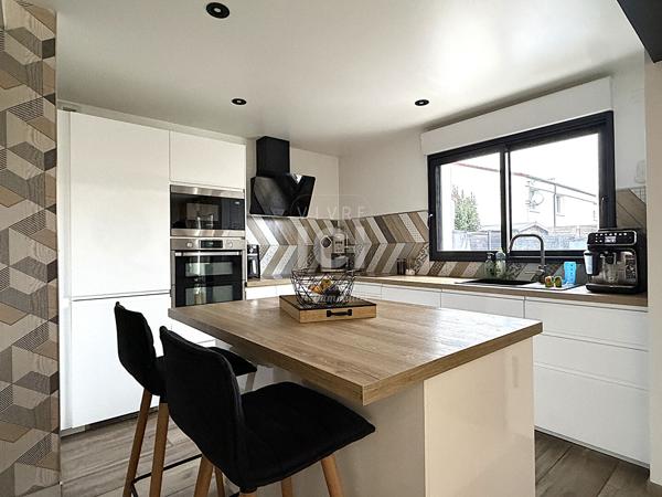 Maison Saint Philbert De Grand Lieu 5 pièce(s) 110 m2