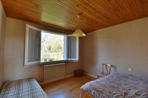 Maison à vendre 7 pièces avec terrain constructible SAINT AGREVE (07)