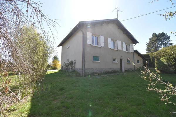 Maison à vendre 7 pièces avec terrain constructible SAINT AGREVE (07)